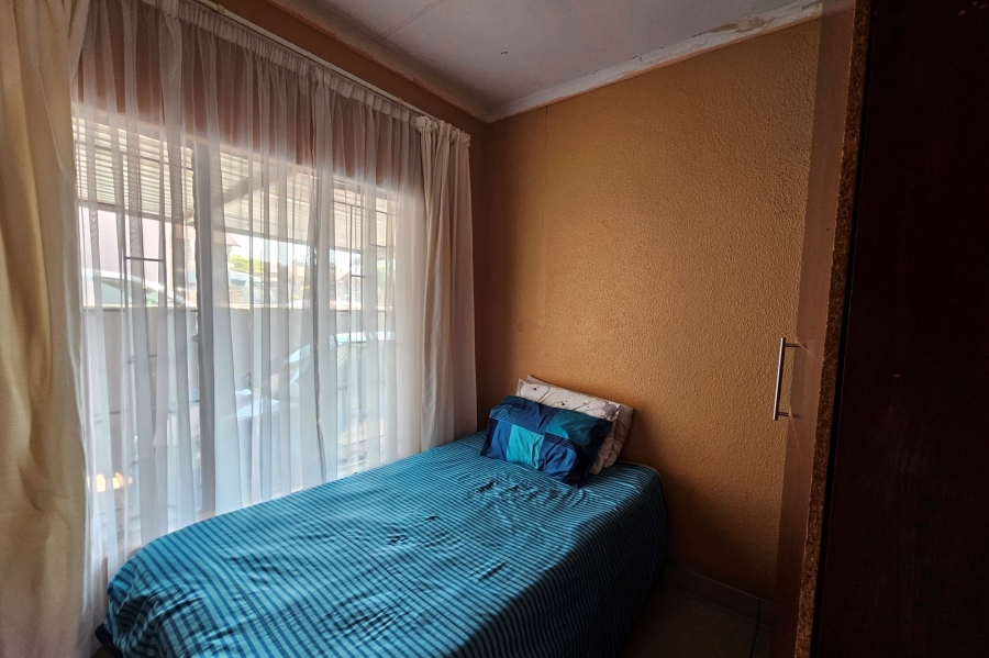 2 Bedroom Property for Sale in Tlhabane West North West